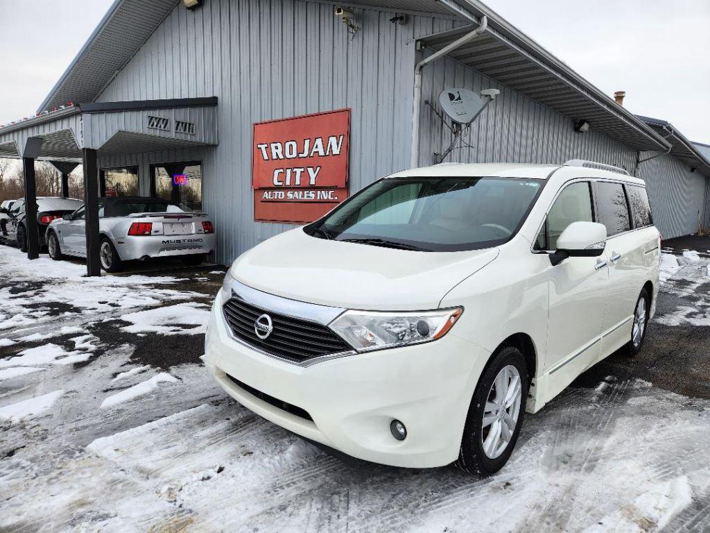 2015 Nissan Quest SL's photo