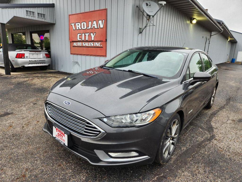 2017 Ford Fusion SE's photo